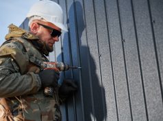 Guide de sélection des vis autoperçeuses pour la fixation d’un parement métallique sur fourrures en acier mince