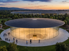 Steve Jobs Theater : Un Toit de 73 Tonnes Suspendu par du Verre